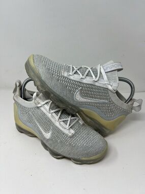 Size 6.5- Nike Air Vapormax 2021 Womens White Athletic Shoes Sneakers DC4112-100